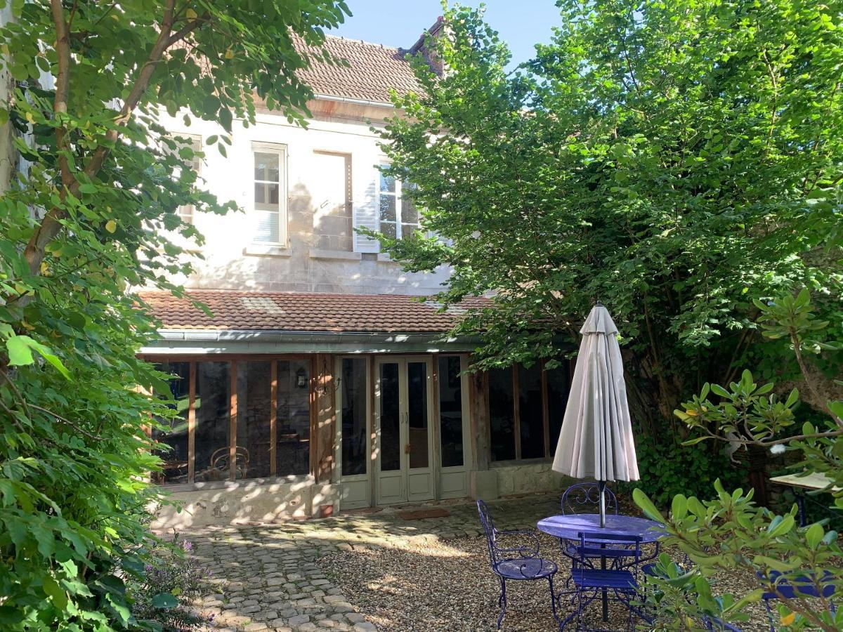 La Petite Maison Crepy-en-Valois Exterior photo